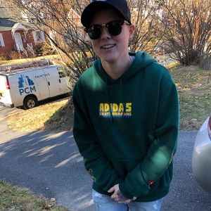 Meet your Posher, Kayla